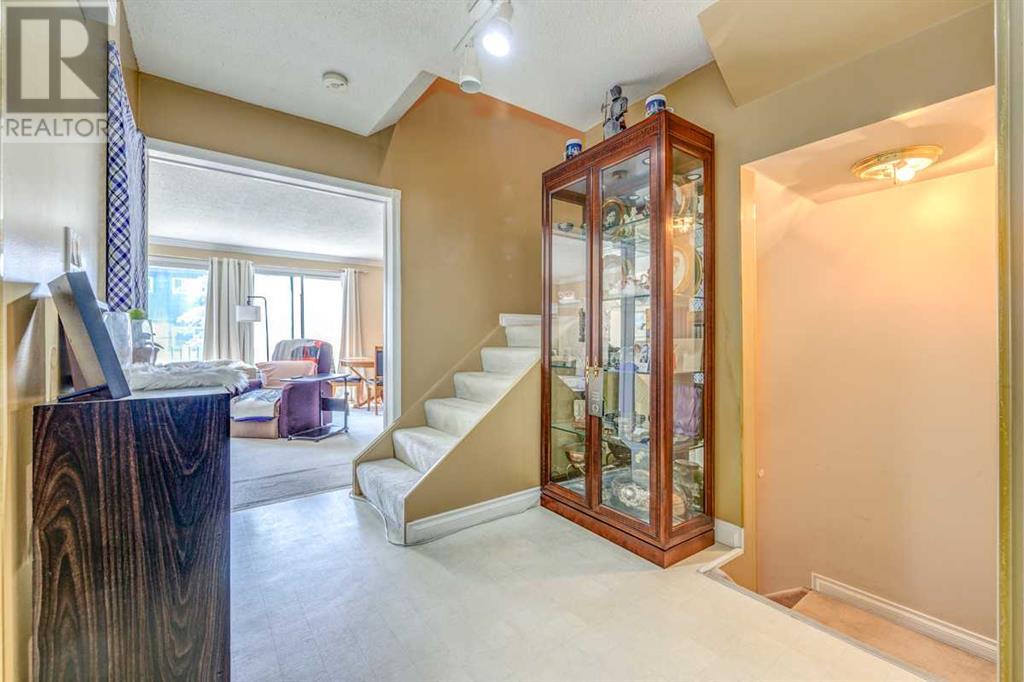 Property at 816, 3130 66 Avenue SW image 5
