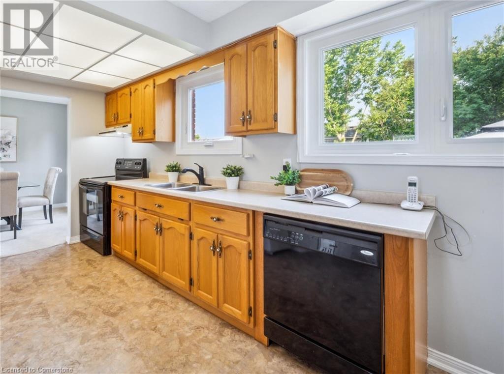 570 Champlain Boulevard, Cambridge, Ontario  N1R 7V2 - Photo 8 - 40739030