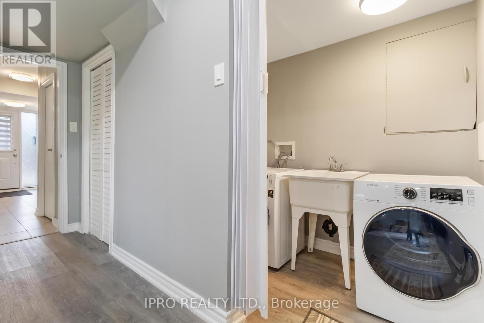 64 - 3345 Silverado Drive, Mississauga (Mississauga Valleys), Ontario  L5A 3Y8 - Photo 28 - W12215098