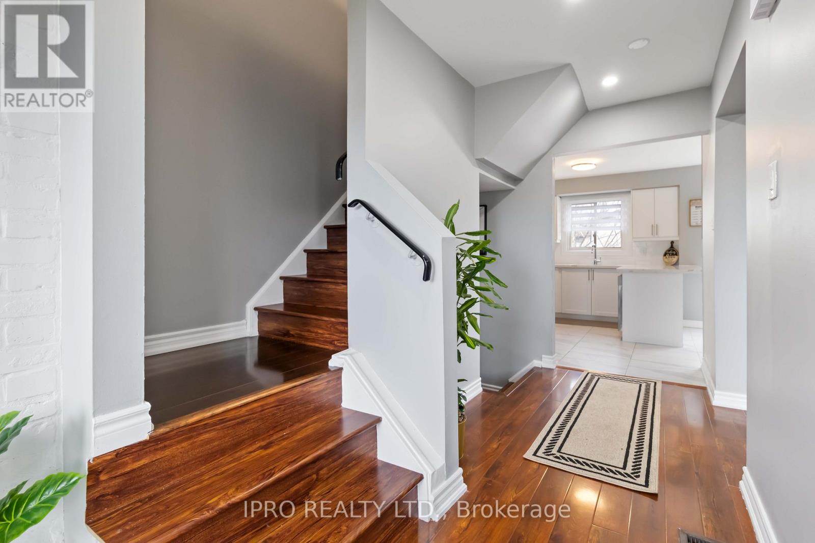 64 - 3345 Silverado Drive, Mississauga (Mississauga Valleys), Ontario  L5A 3Y8 - Photo 7 - W12215098