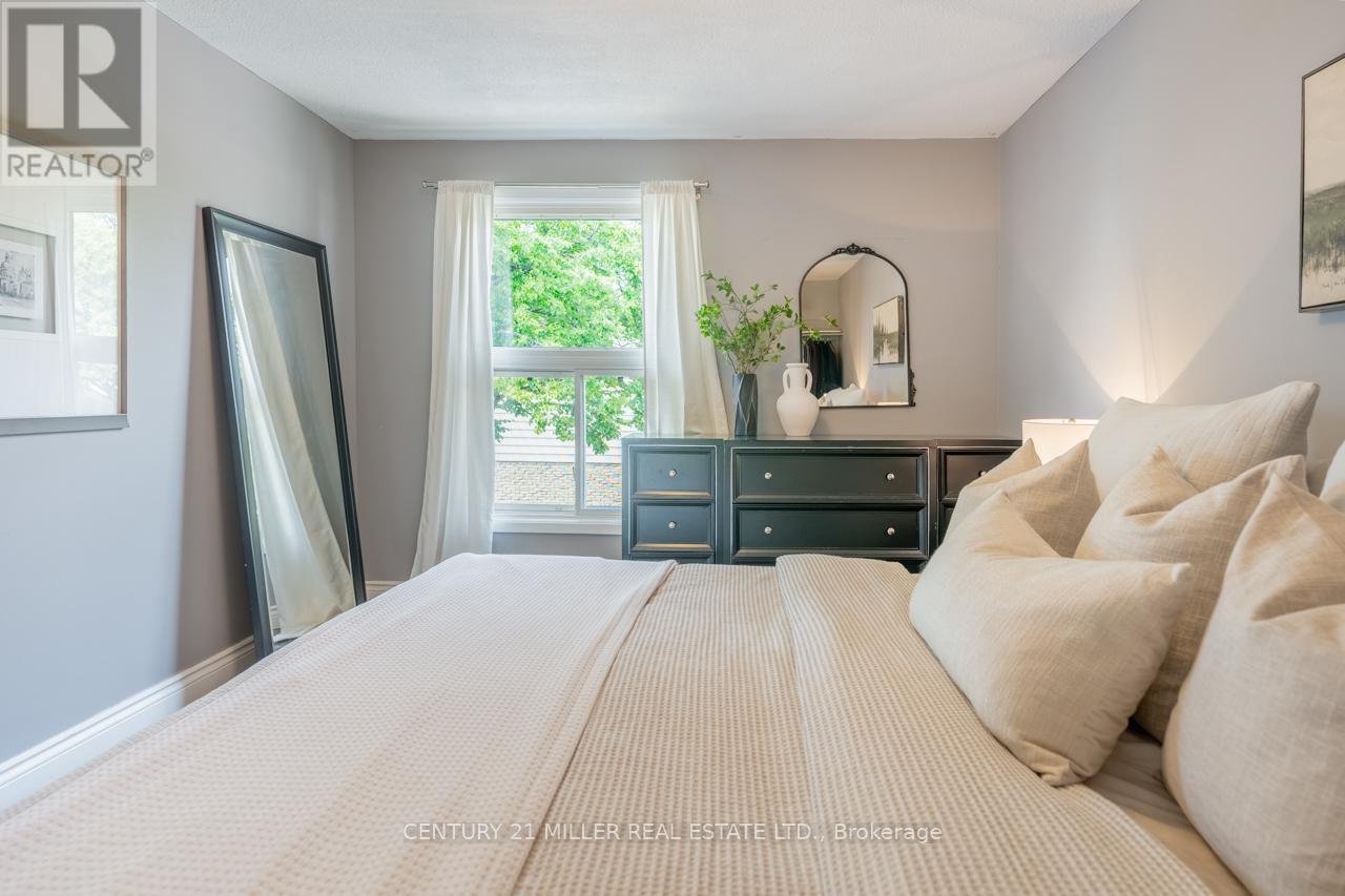 403 Ontario Street N, Milton (Dp Dorset Park), Ontario  L9T 1X9 - Photo 16 - W12215119