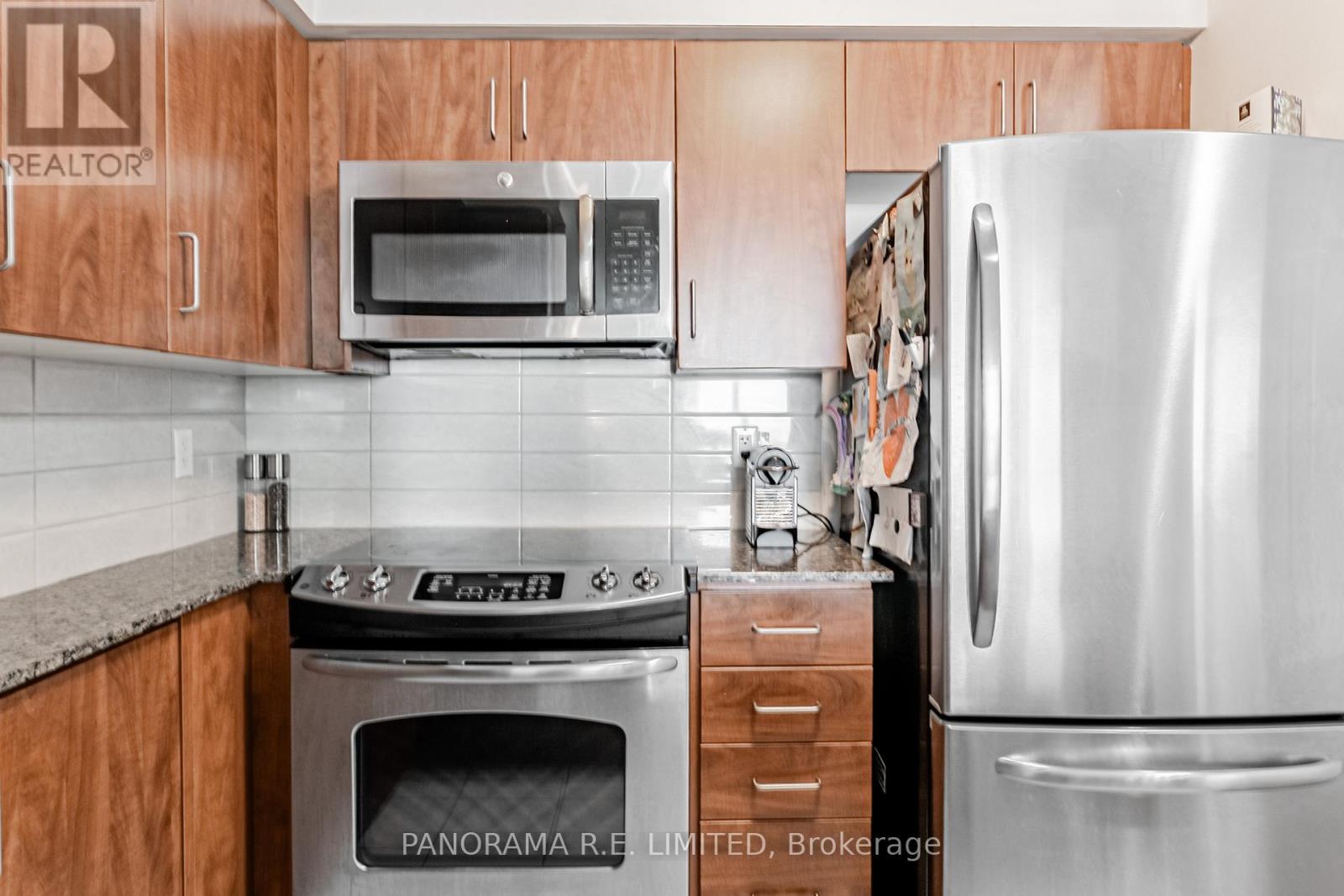 911 - 205 Sherway Gardens Road, Toronto, Ontario  M9C 0A5 - Photo 10 - W12215120