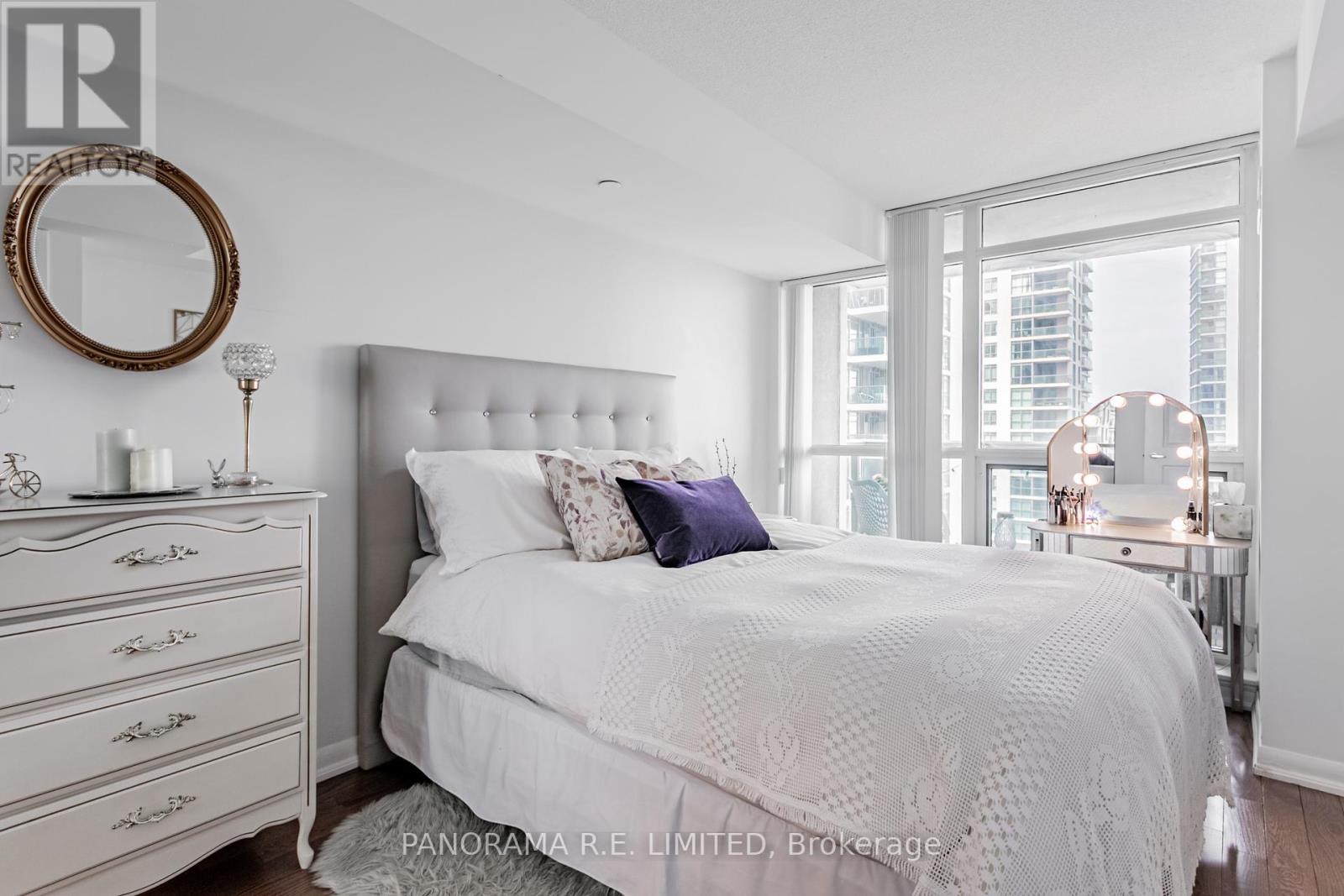 911 - 205 Sherway Gardens Road, Toronto, Ontario  M9C 0A5 - Photo 11 - W12215120