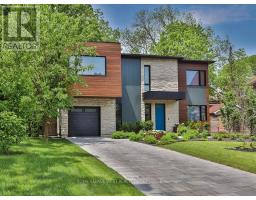 4 OLD OAK ROAD, Toronto, Ontario