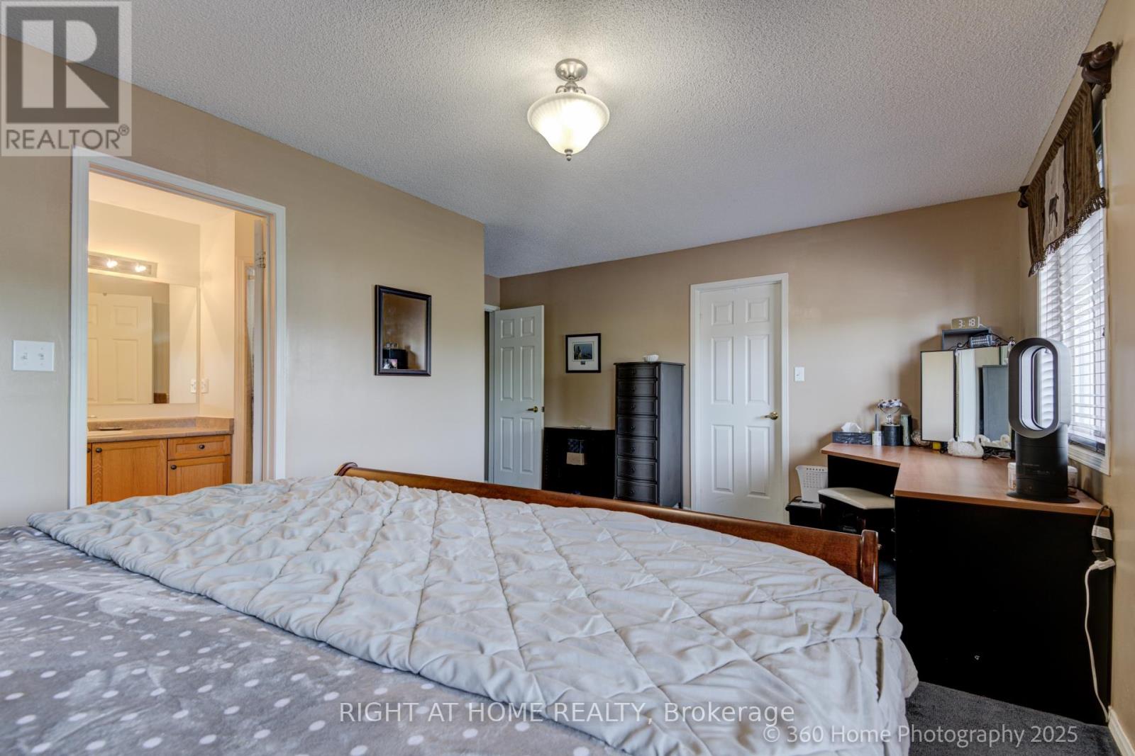 1019 Zimmerman Crescent, Milton (Be Beaty), Ontario  L9T 5S6 - Photo 18 - W12215202
