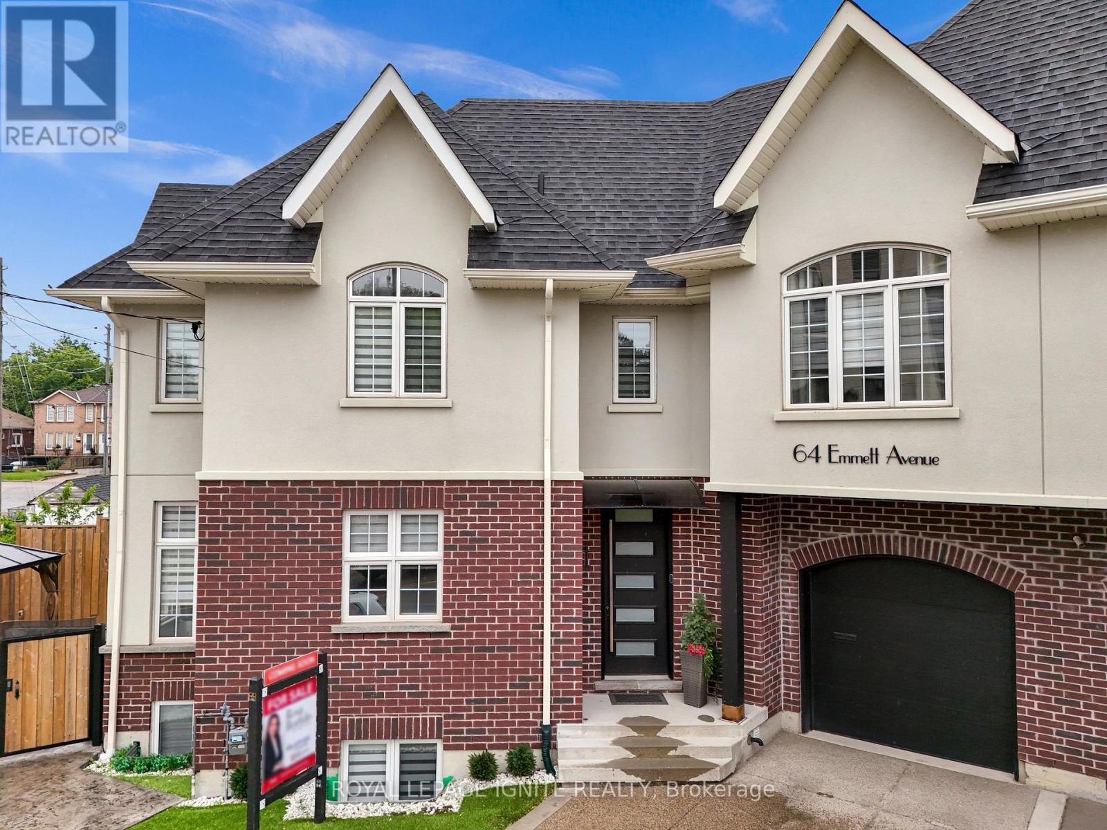 64 EMMETT AVENUE, toronto (mount dennis), Ontario