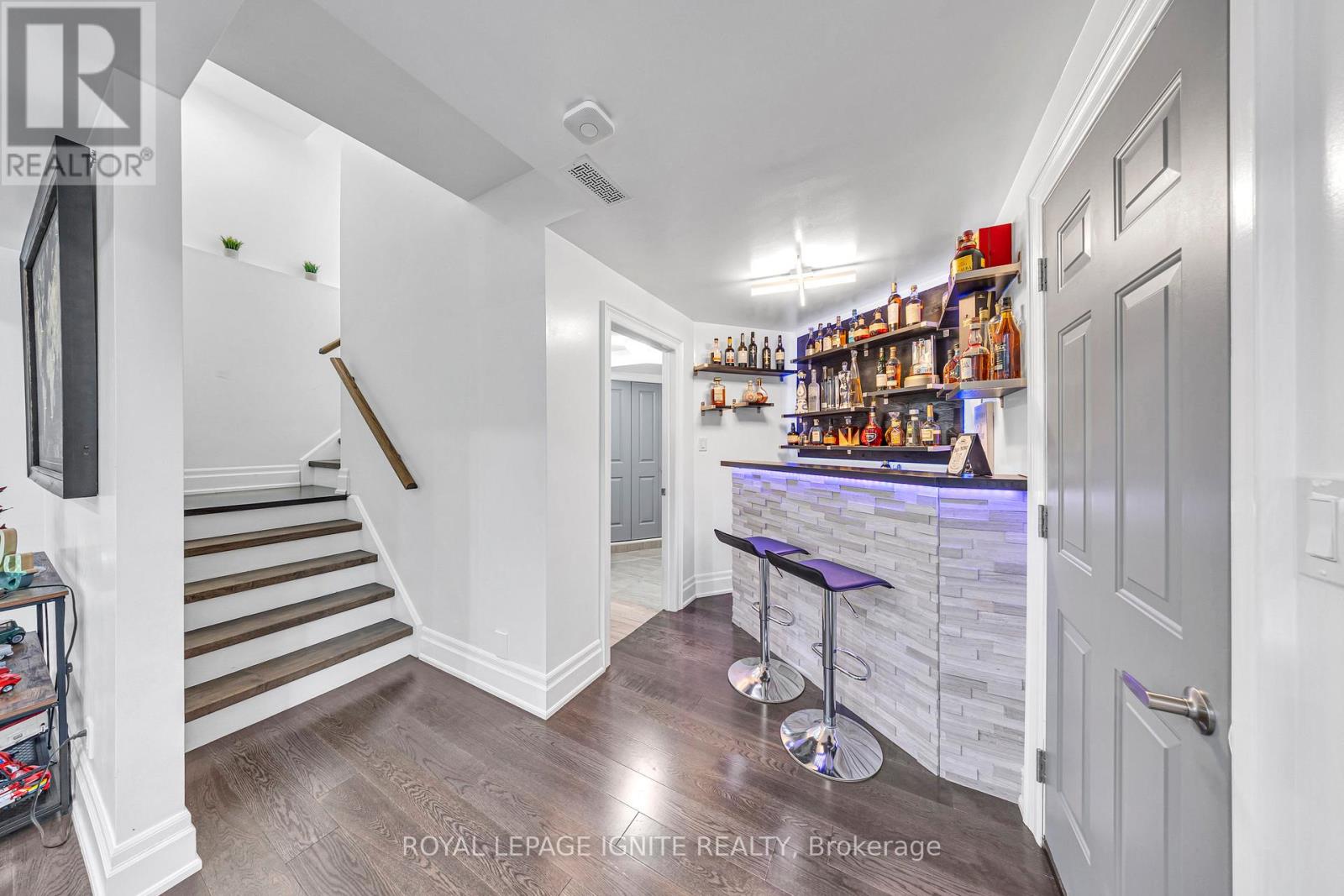 64 Emmett Avenue, Toronto (Mount Dennis), Ontario  M6M 2E6 - Photo 37 - W12215231