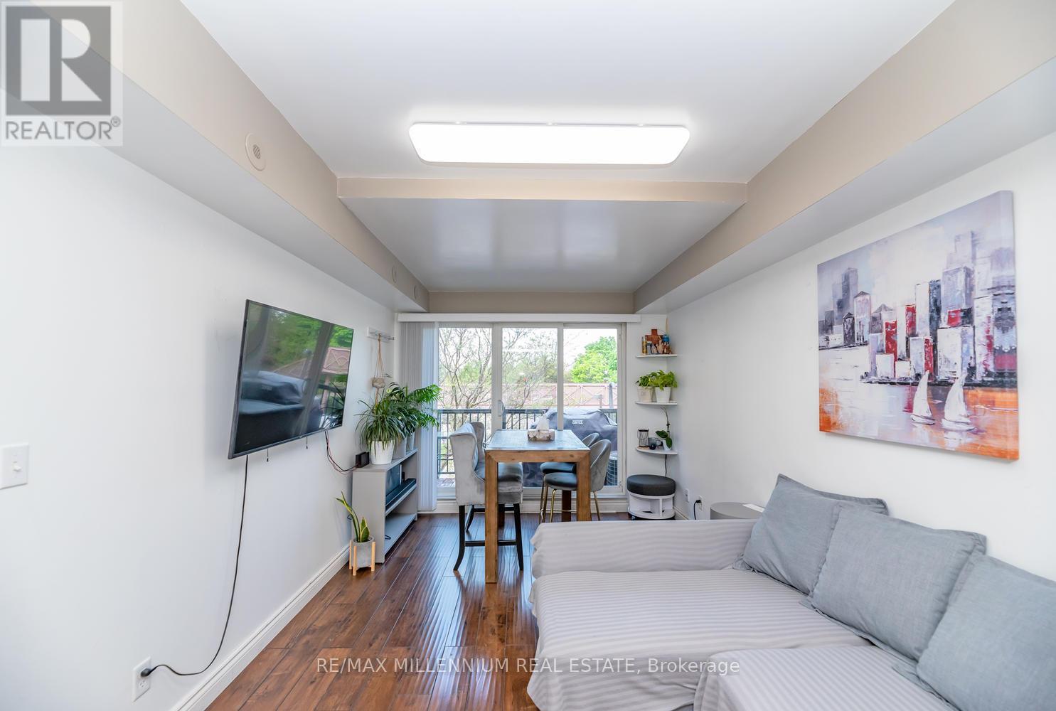 2093 - 3045 Finch Avenue W, Toronto (Humbermede), Ontario  M9M 0A5 - Photo 6 - W12215260
