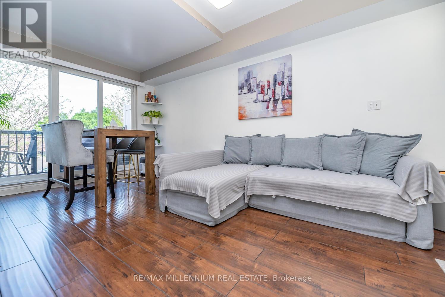 2093 - 3045 Finch Avenue W, Toronto (Humbermede), Ontario  M9M 0A5 - Photo 7 - W12215260