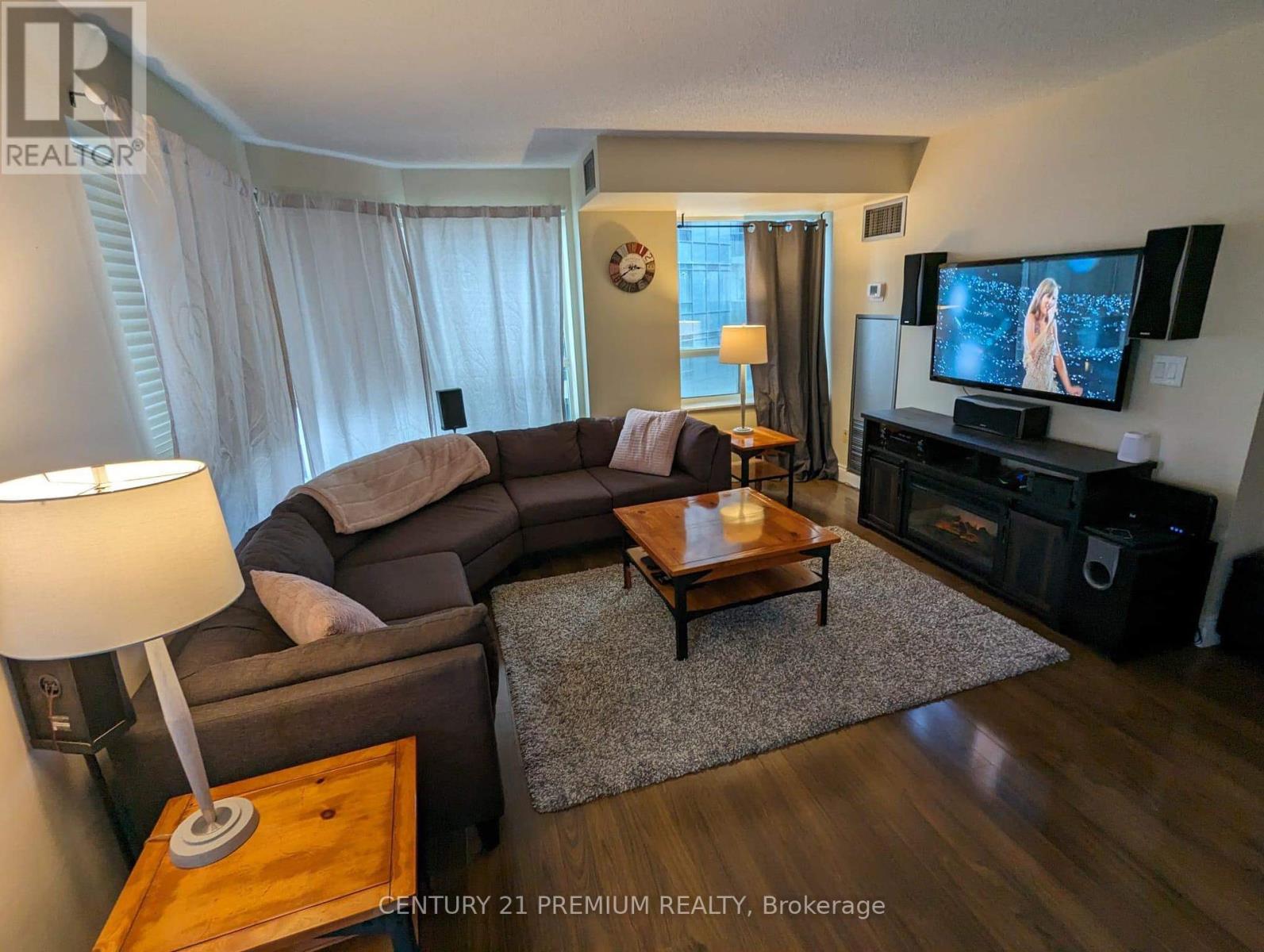 1903 - 335 Webb Drive, Mississauga, Ontario  L5B 3Z9 - Photo 11 - W12215283