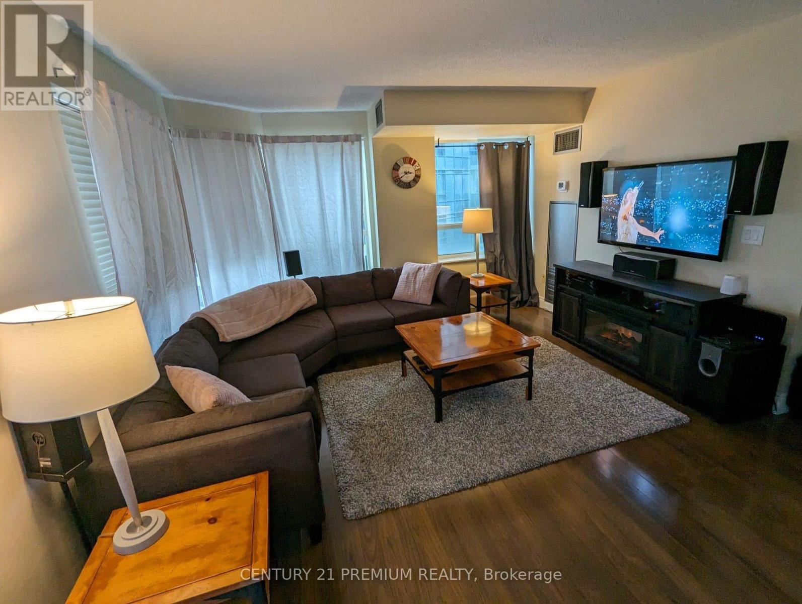 1903 - 335 Webb Drive, Mississauga, Ontario  L5B 3Z9 - Photo 5 - W12215283