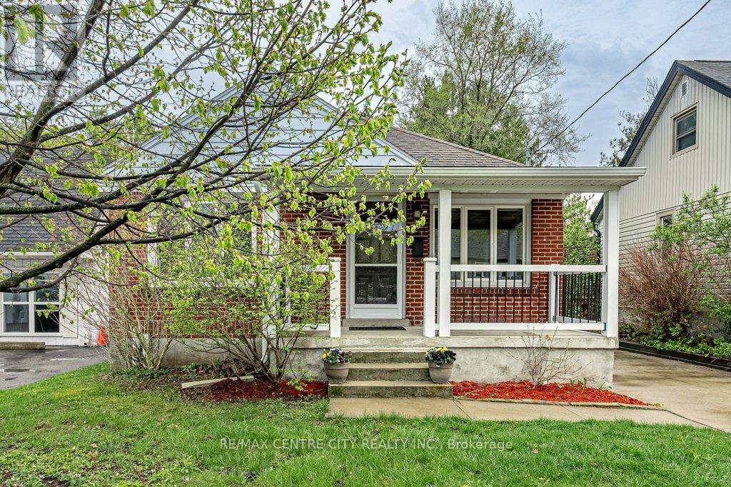 627 WALLACE STREET, London East, Ontario