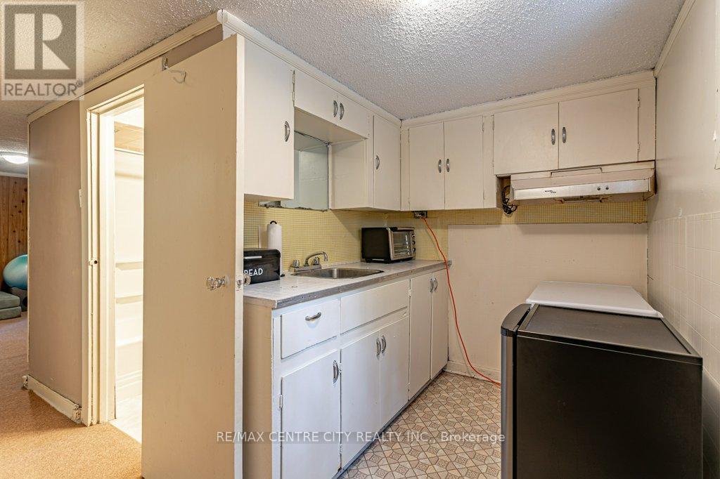 627 Wallace Street, London East, Ontario  N5Y 3R8 - Photo 19 - X12213607