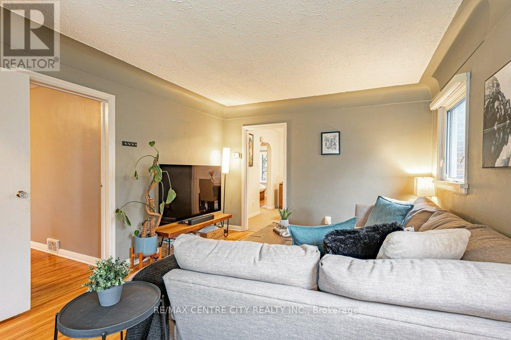 627 Wallace Street, London East, Ontario  N5Y 3R8 - Photo 5 - X12213607