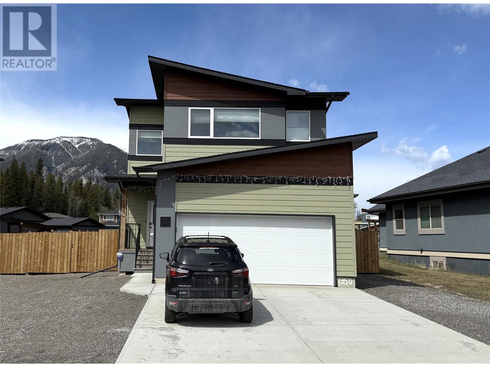 1350 Cherrywood Boulevard, Sparwood, British Columbia