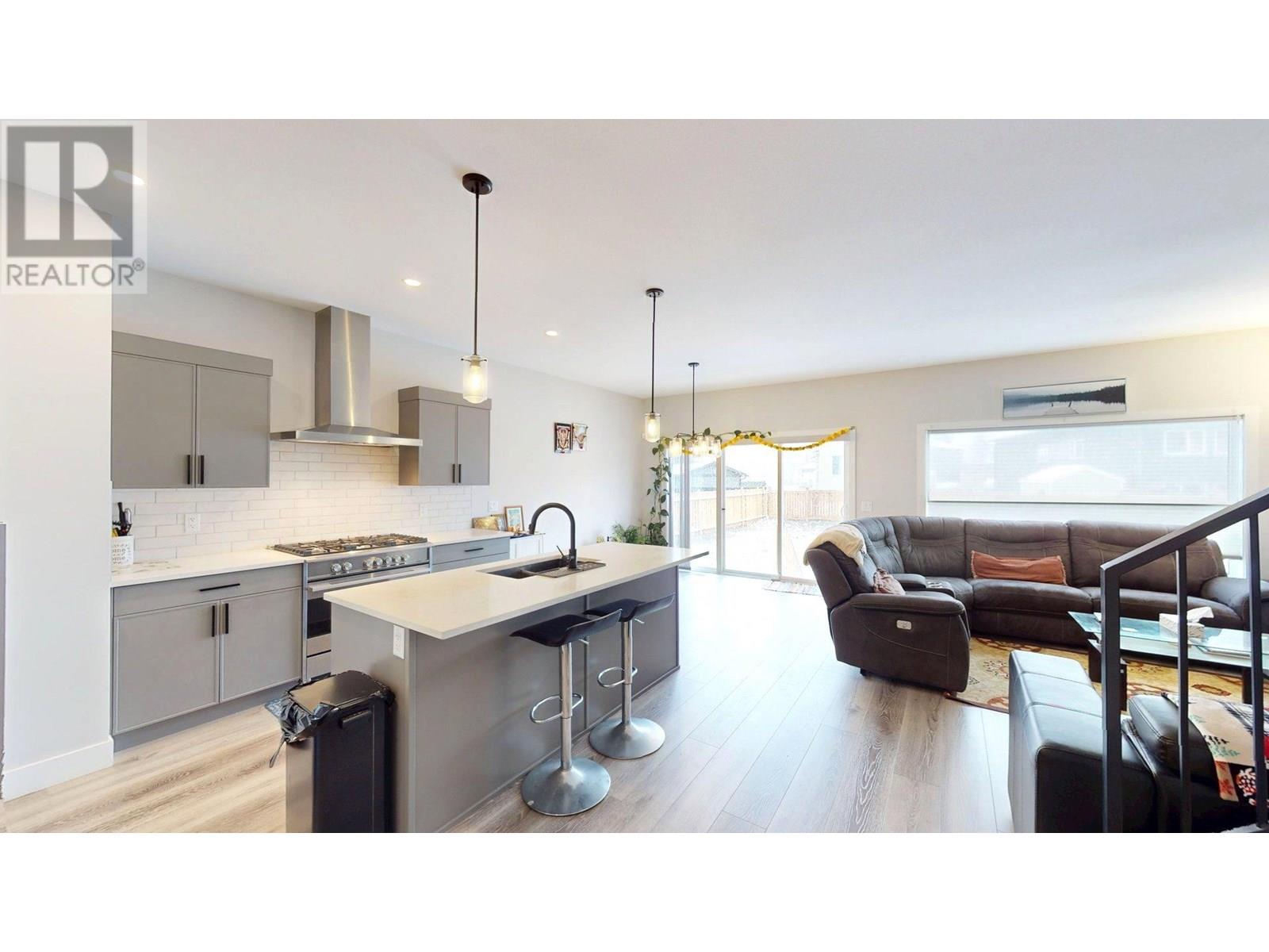 1350 Cherrywood Boulevard, Sparwood, British Columbia  V0B 2G2 - Photo 4 - 10351596