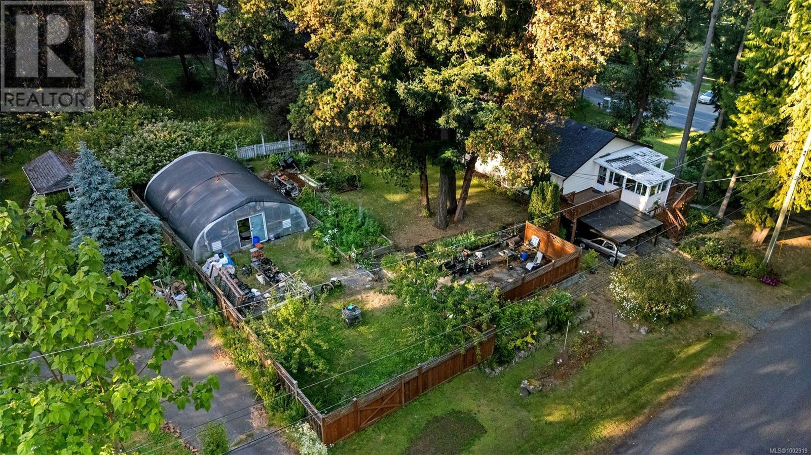 Property at 6374 Oldfield Rd image 1