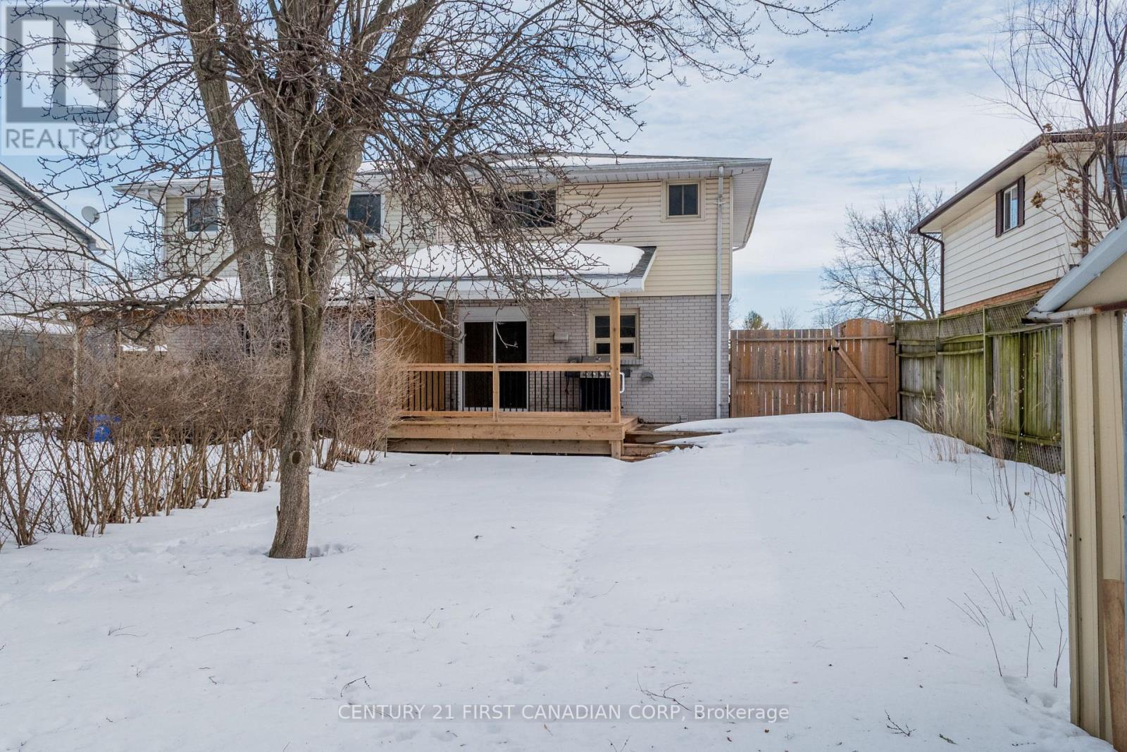 Photo 8 of 45 for 111 Woodrow Crescent