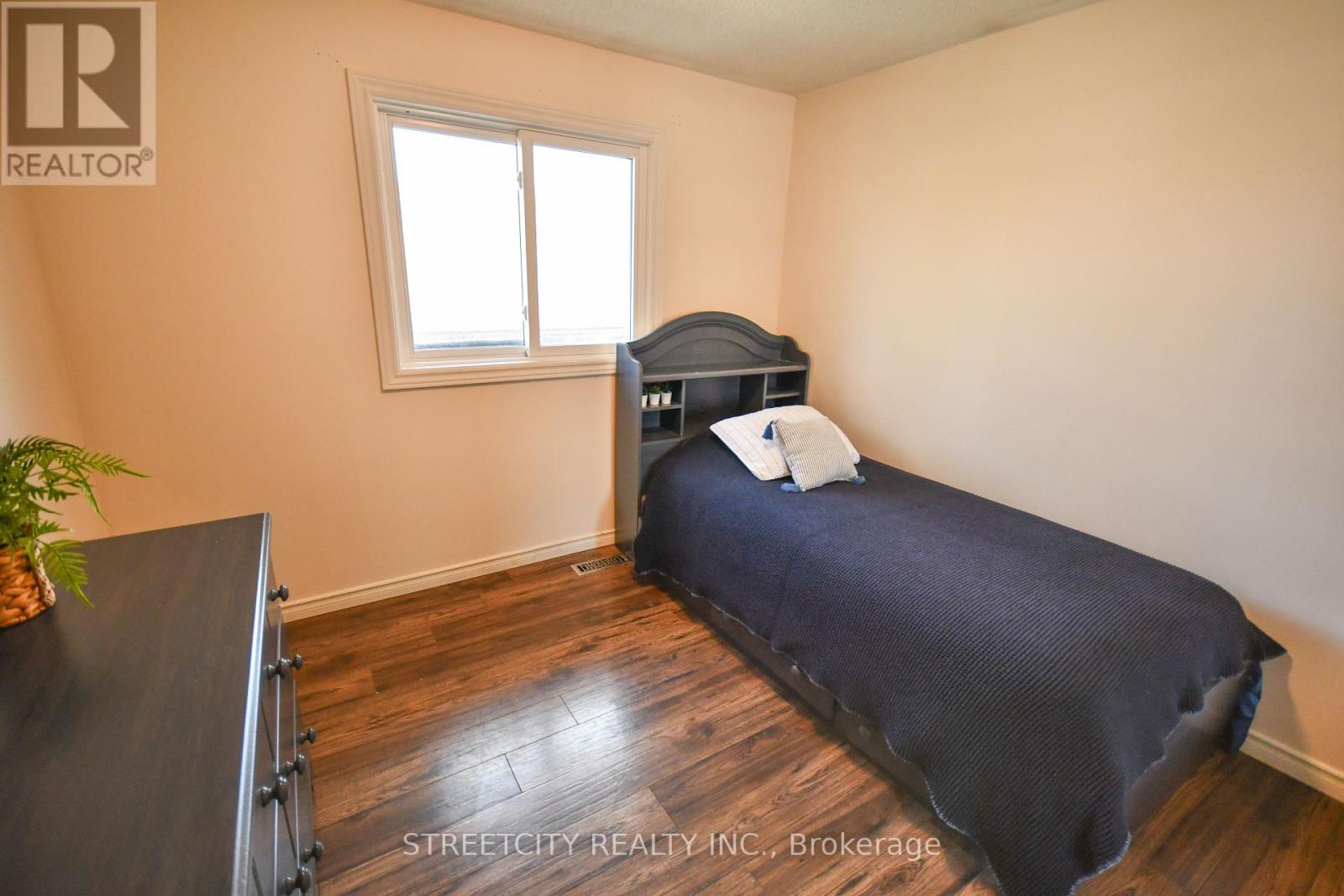 Photo 25 of 49 for 295 Walmer Grove