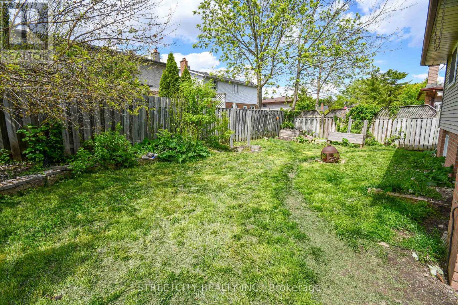 Photo 44 of 49 for 295 Walmer Grove