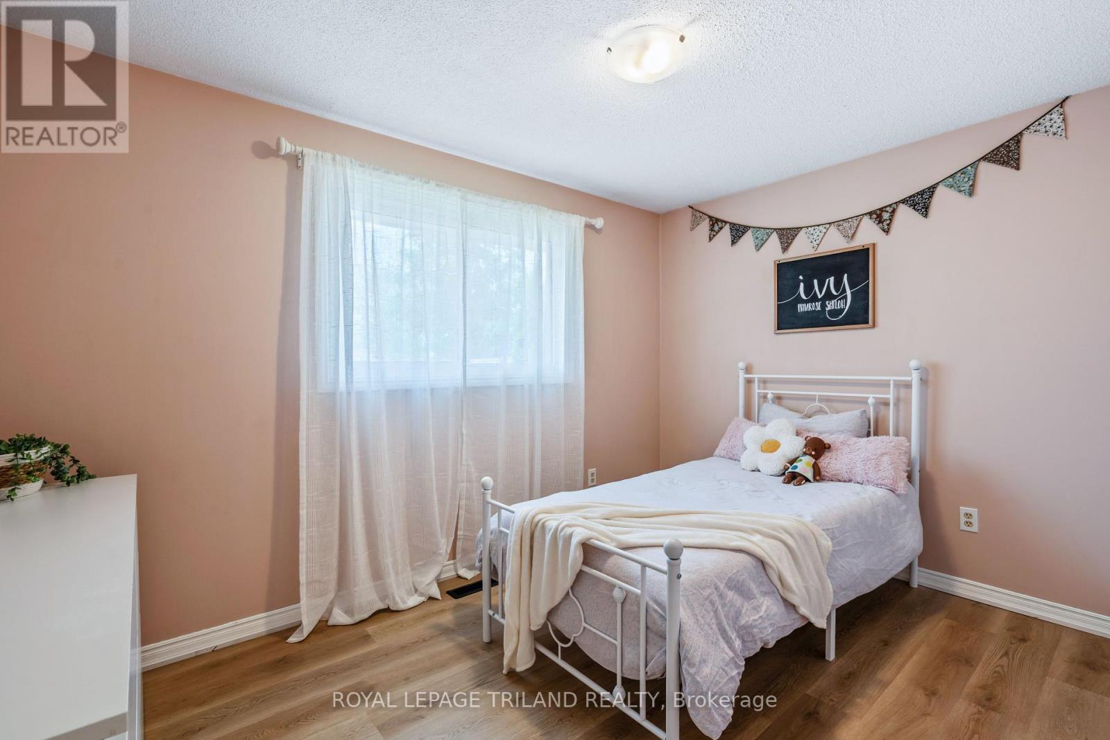 126 Highview Drive, St. Thomas, Ontario  N5R 5R4 - Photo 29 - X12215544