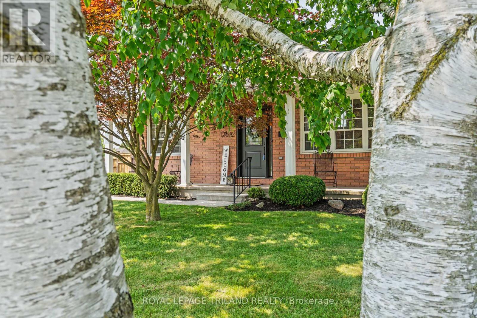 126 Highview Drive, St. Thomas, Ontario  N5R 5R4 - Photo 4 - X12215544