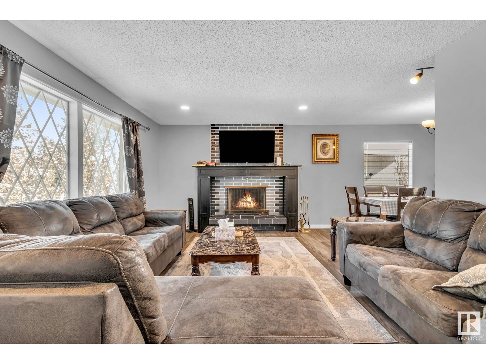 12135 152a Av Nw, Edmonton, Alberta  T5X 1R1 - Photo 1 - E4441902