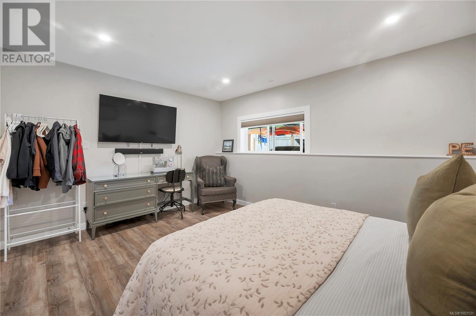 3268 Sixth St, Cumberland, British Columbia  V0R 1S0 - Photo 22 - 1003131