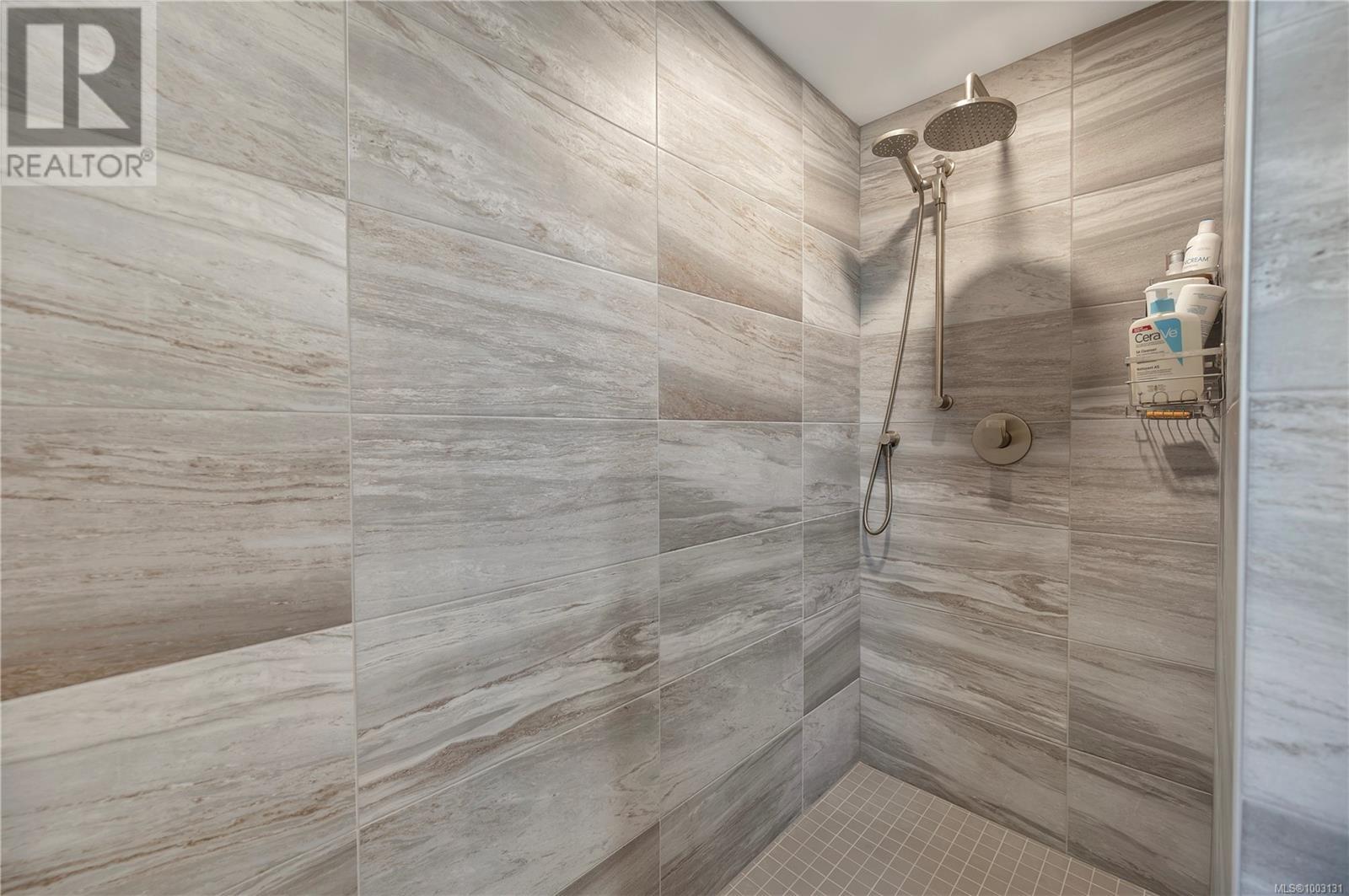 3268 Sixth St, Cumberland, British Columbia  V0R 1S0 - Photo 28 - 1003131