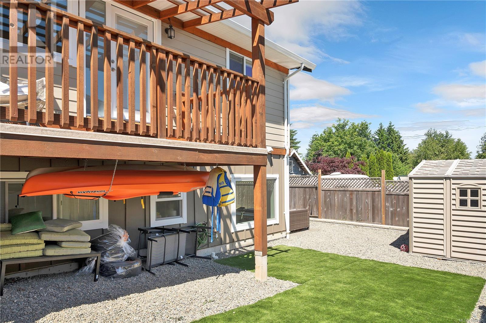 3268 Sixth St, Cumberland, British Columbia  V0R 1S0 - Photo 34 - 1003131