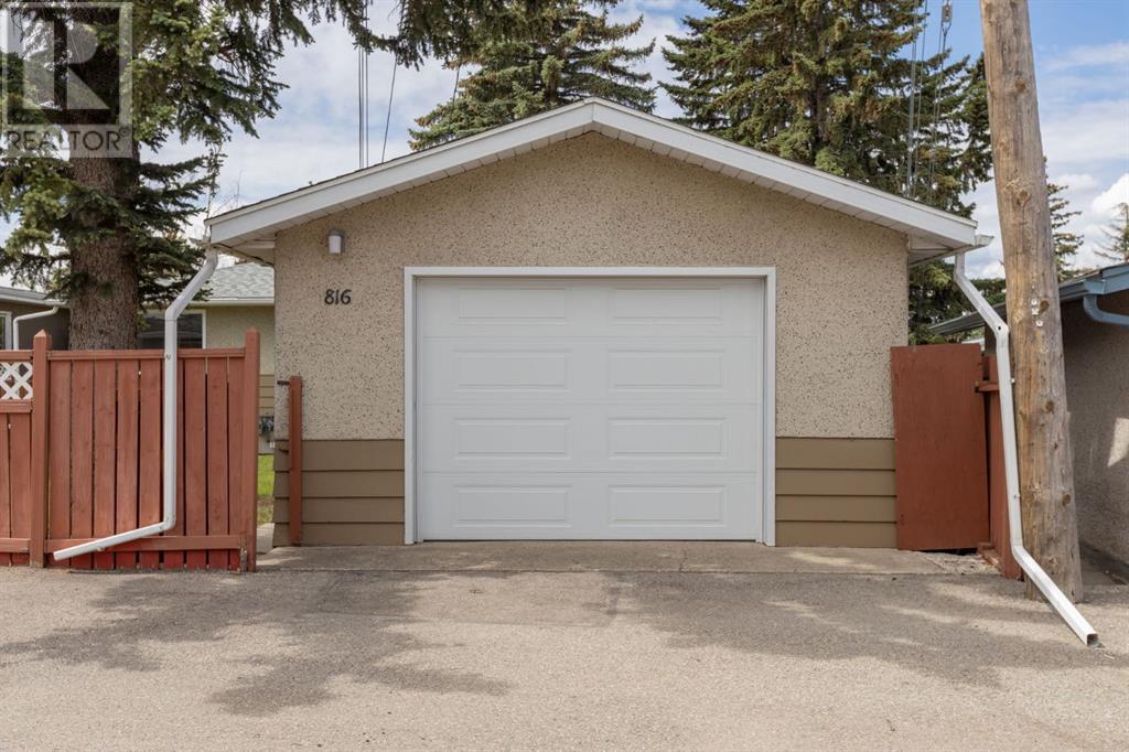 816 Matador Crescent Ne, Calgary, Alberta  T2E 5Z5 - Photo 45 - A2227649