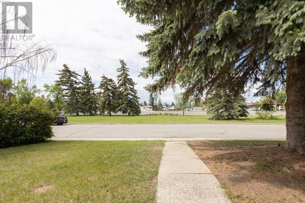 816 Matador Crescent Ne, Calgary, Alberta  T2E 5Z5 - Photo 3 - A2227649