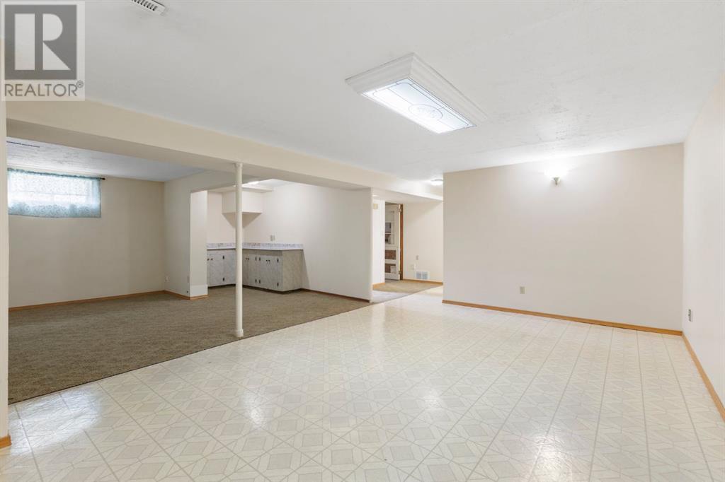 816 Matador Crescent Ne, Calgary, Alberta  T2E 5Z5 - Photo 33 - A2227649