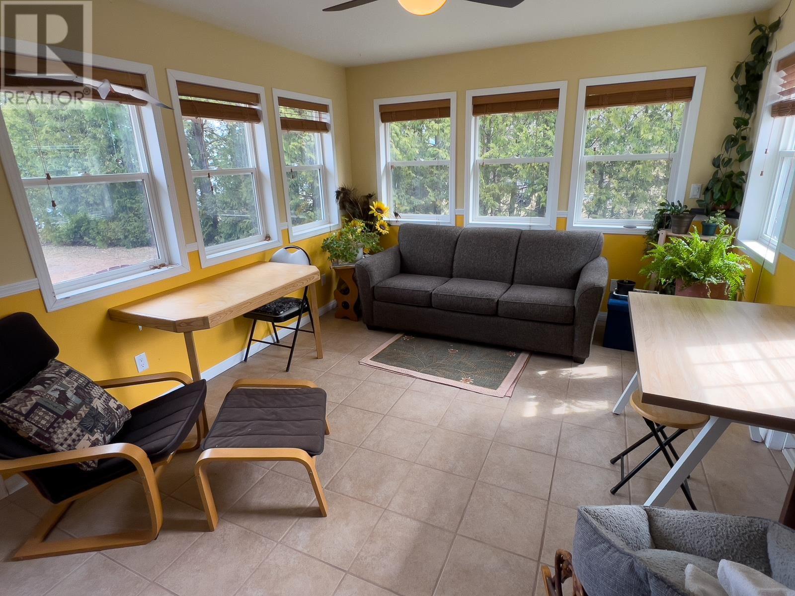 31a Perwood Drive W, Morson, Ontario  P0W 1J0 - Photo 20 - TB240991