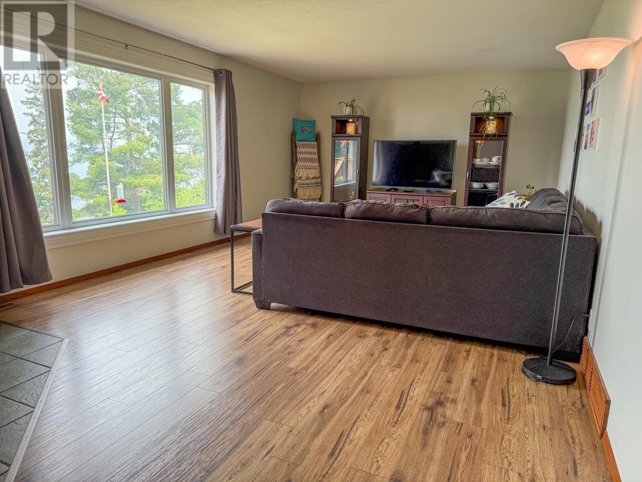 18 Sunset Boulevard, Nestor Falls, Ontario  P0X 1K0 - Photo 10 - TB251604
