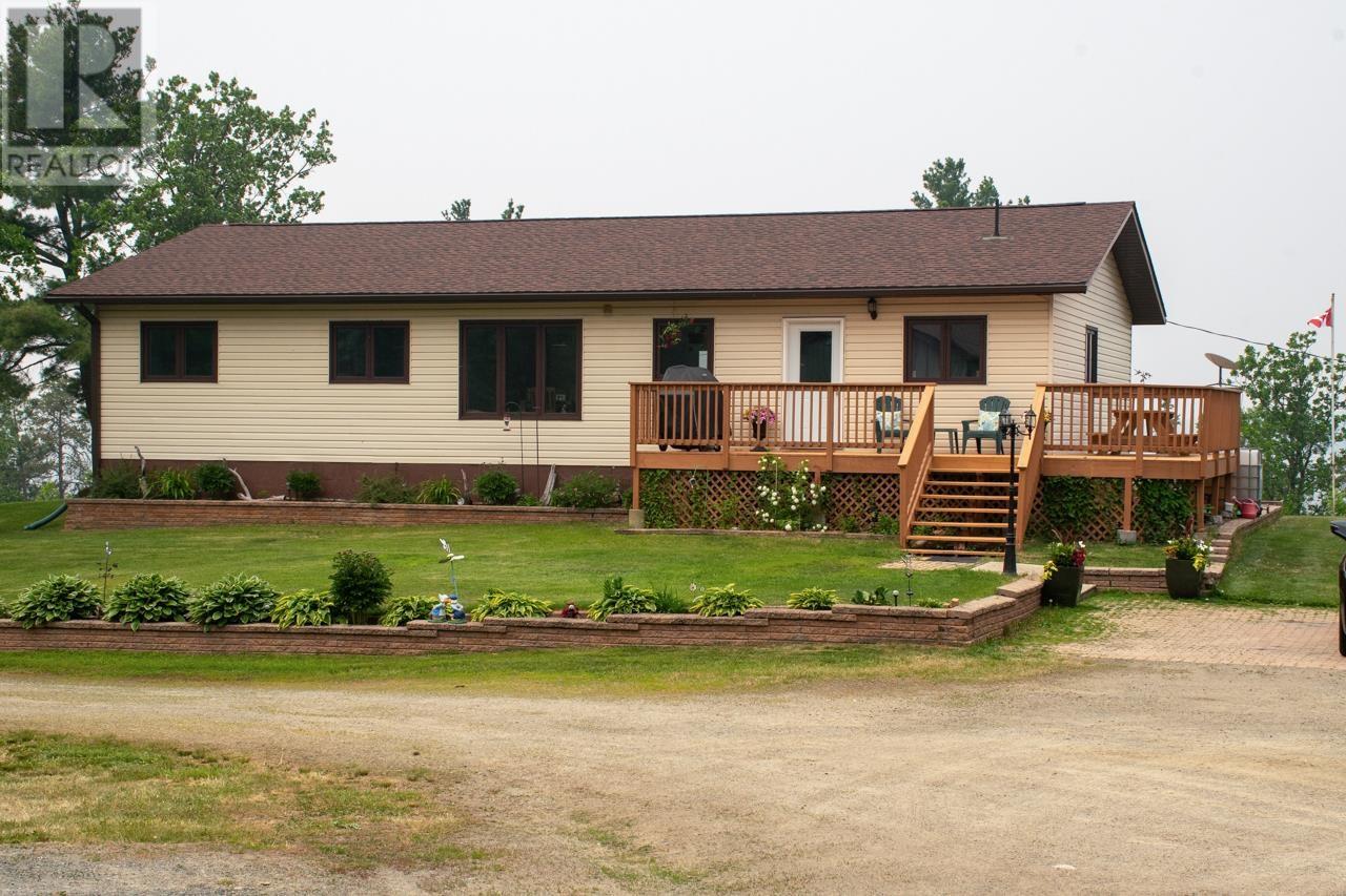 18 Sunset Boulevard, Nestor Falls, Ontario  P0X 1K0 - Photo 9 - TB251604