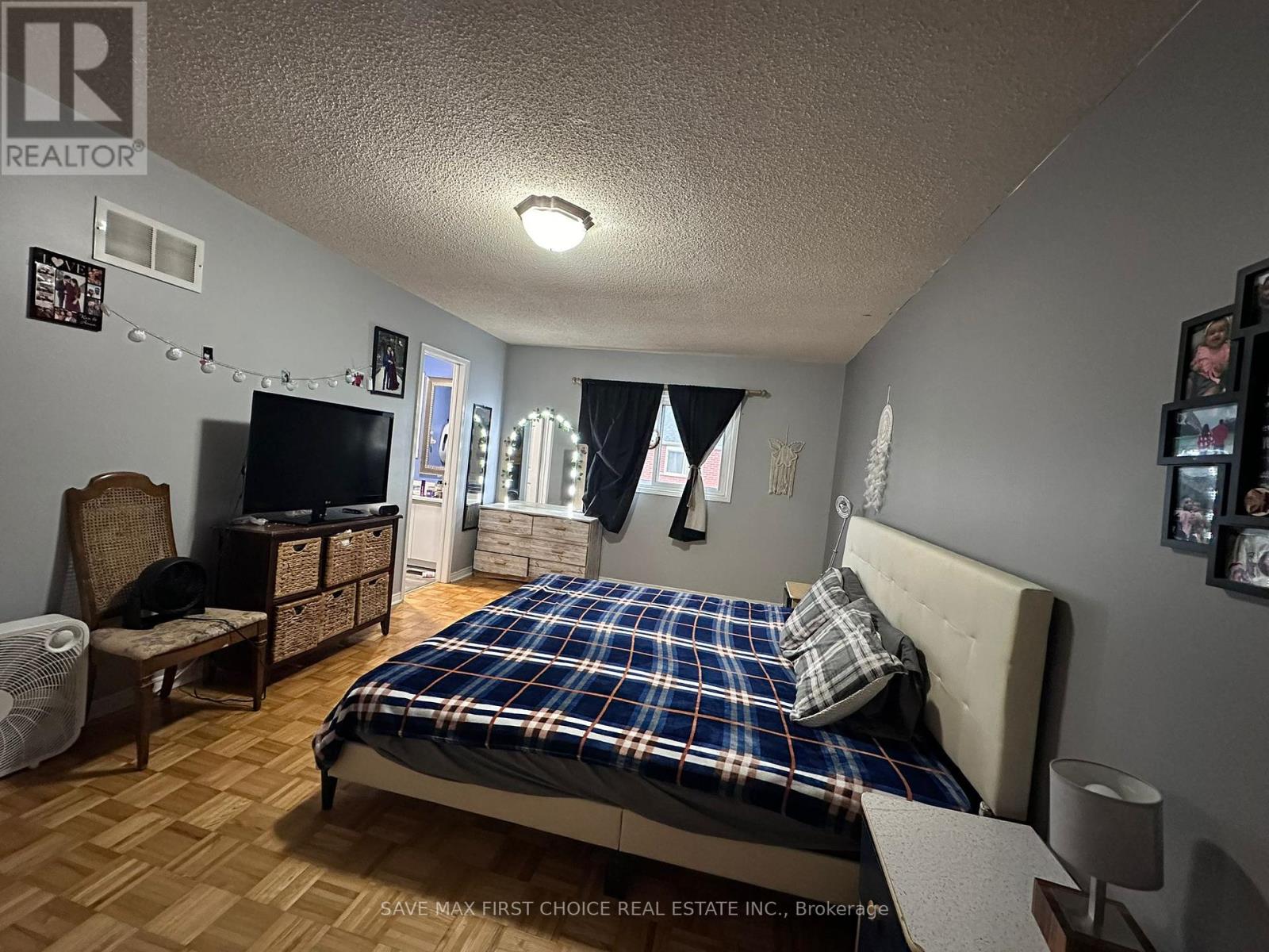 Property at 33 PIANE AVENUE image 4