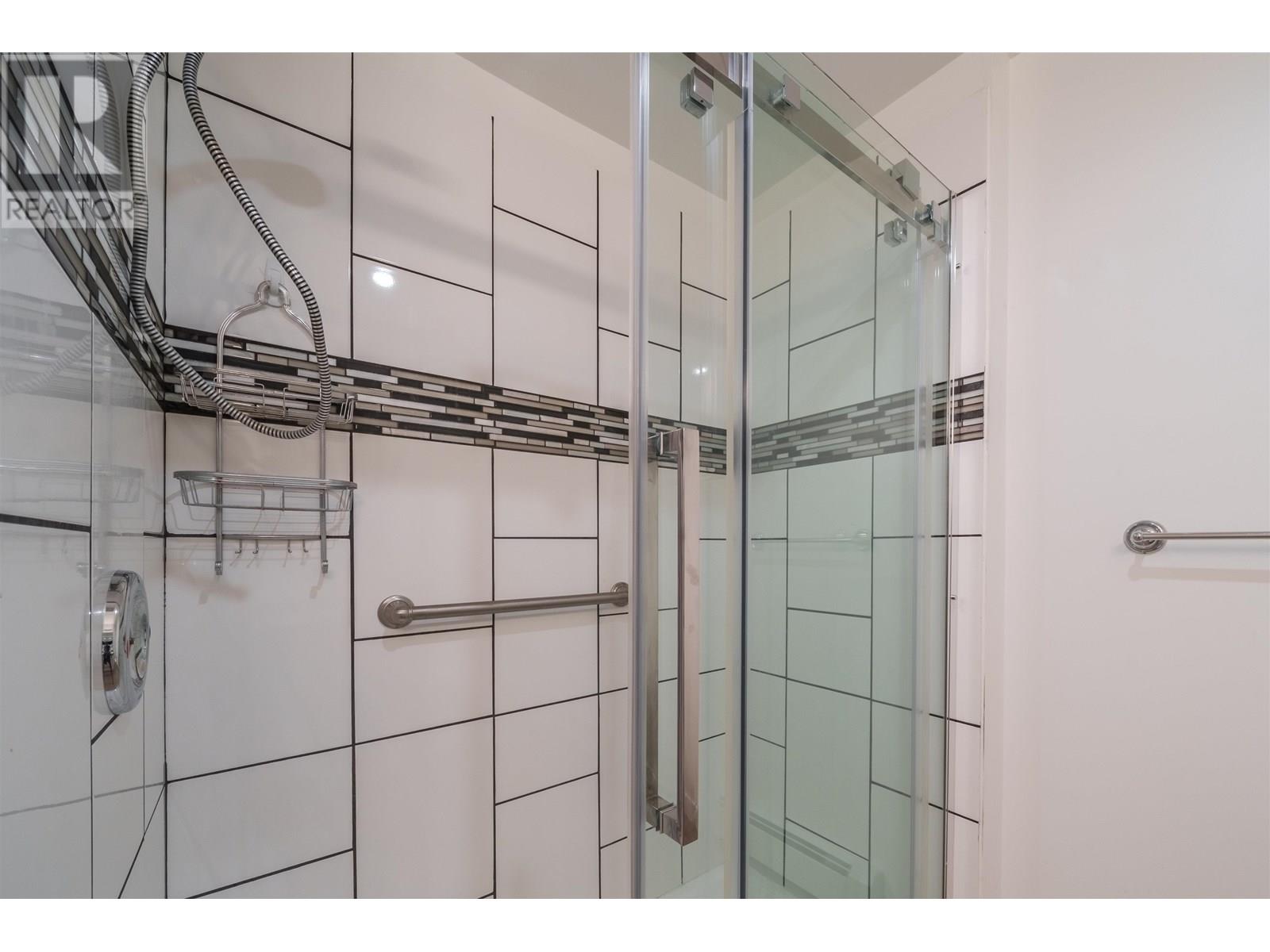 5611 Canim-Hendrix Lake Road, 100 Mile House, British Columbia  V0K 1M0 - Photo 23 - R3014713