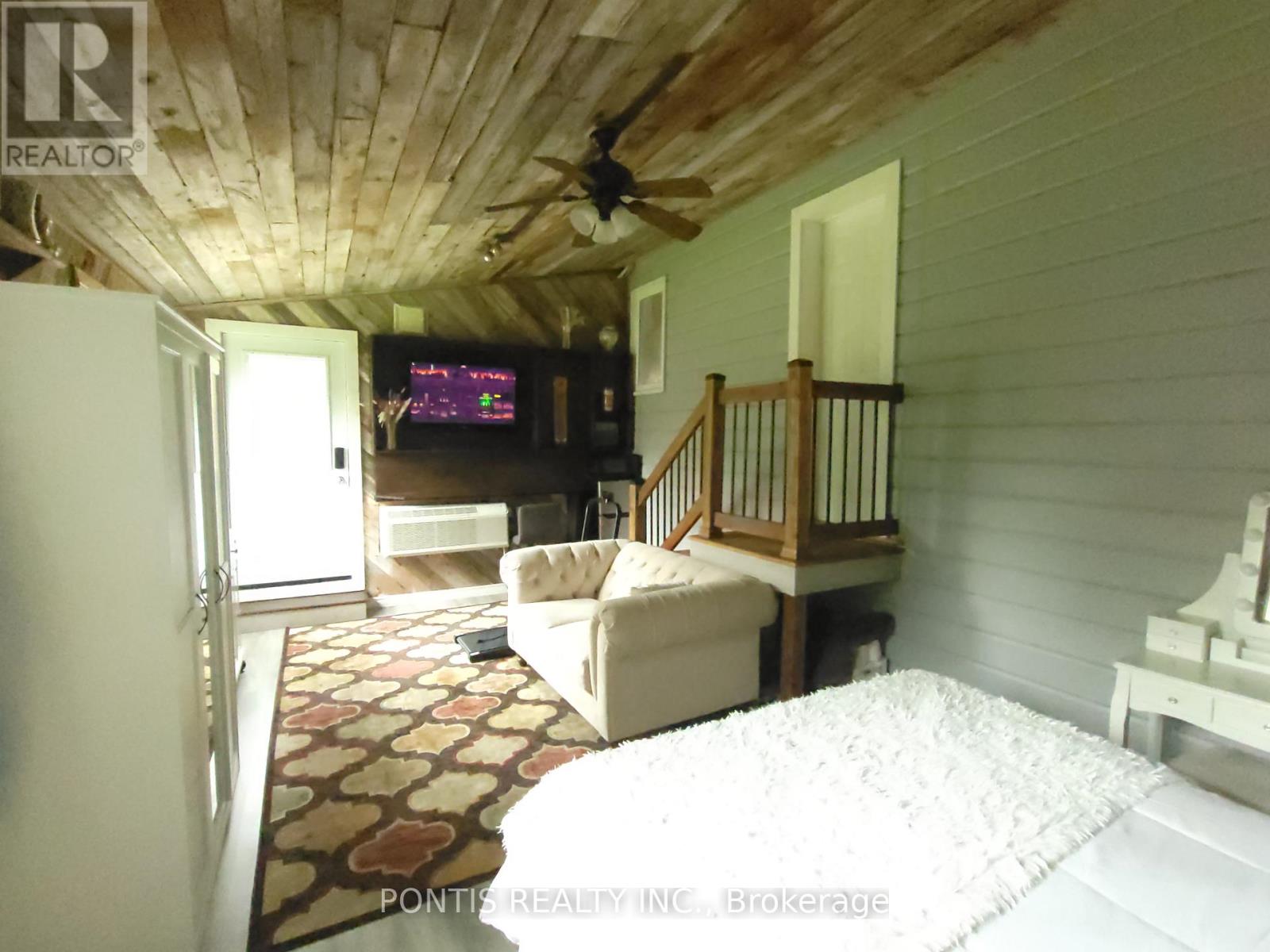 4880 County 90 Road, Springwater, Ontario  L4M 4S4 - Photo 22 - S12188720