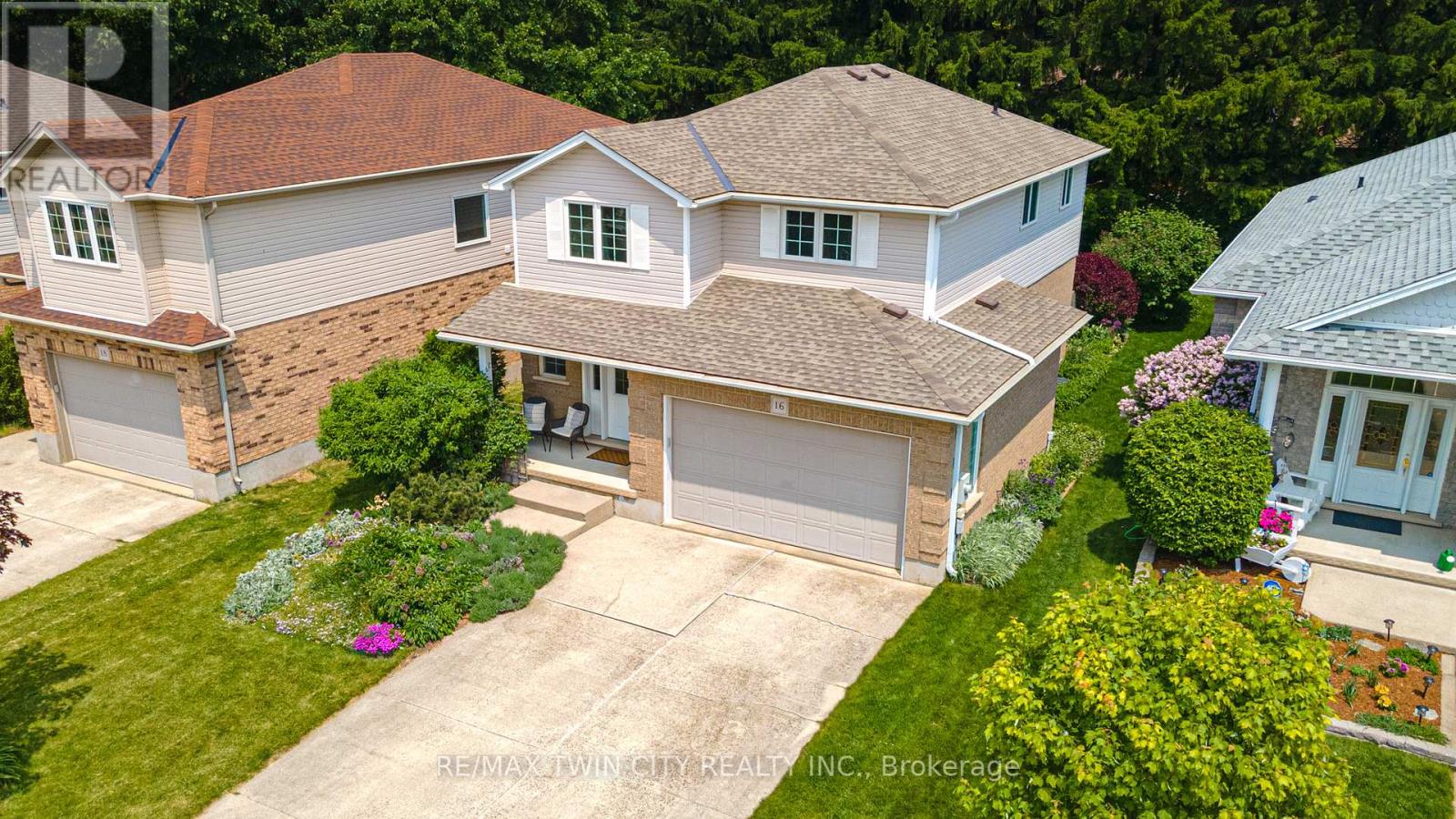 16 CHURCHILL STREET, Waterloo, Ontario