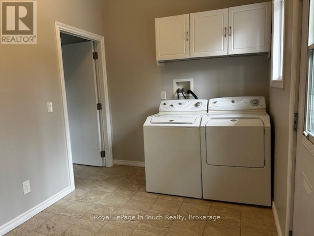 687 Montreal Street, Midland, Ontario  L4R 1G5 - Photo 12 - S12215564