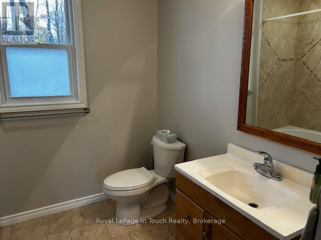 687 Montreal Street, Midland, Ontario  L4R 1G5 - Photo 6 - S12215564