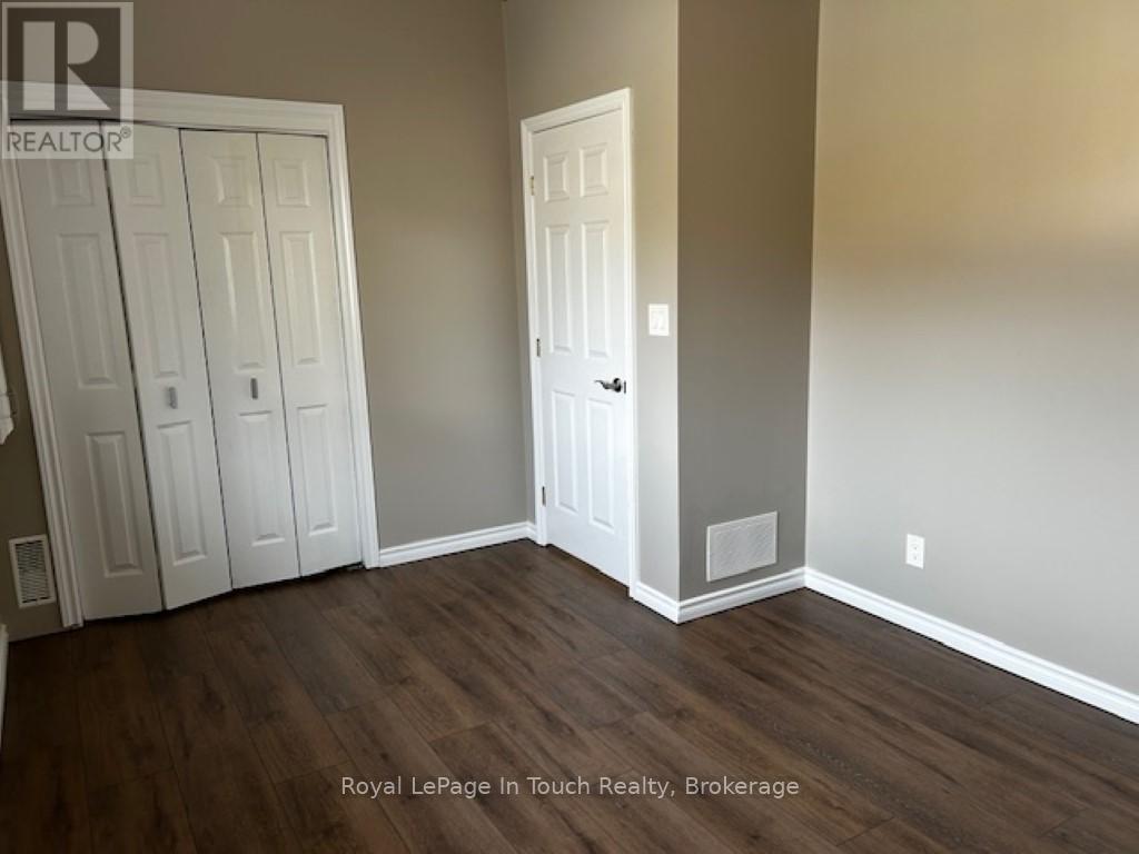687 Montreal Street, Midland, Ontario  L4R 1G5 - Photo 8 - S12215564