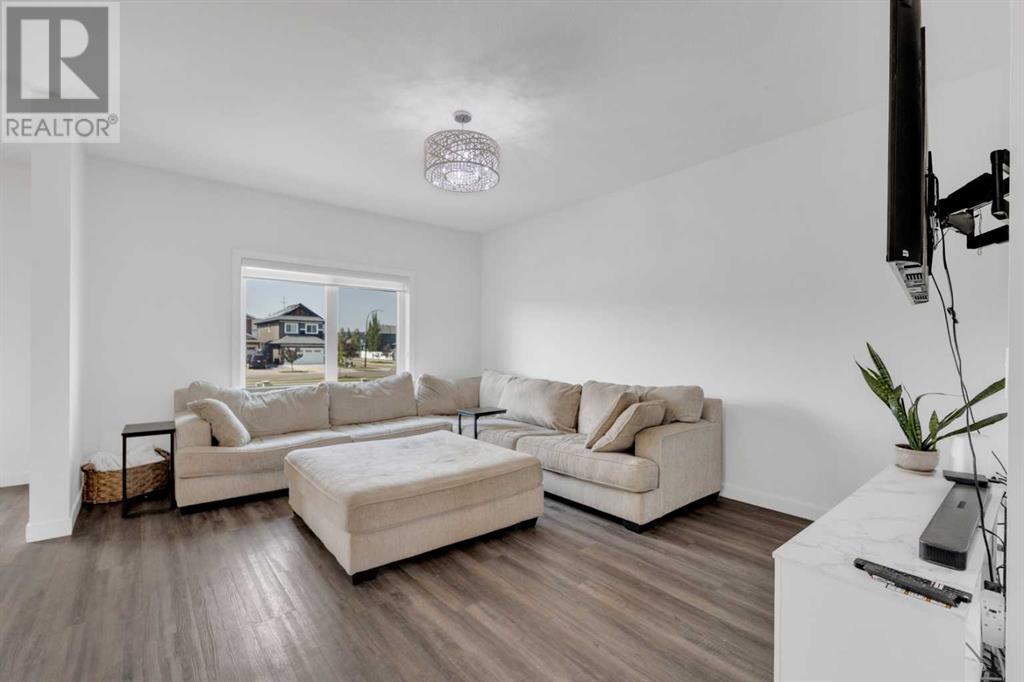 22 Victory Close, Red Deer, Alberta  T4R 0N2 - Photo 7 - A2229573