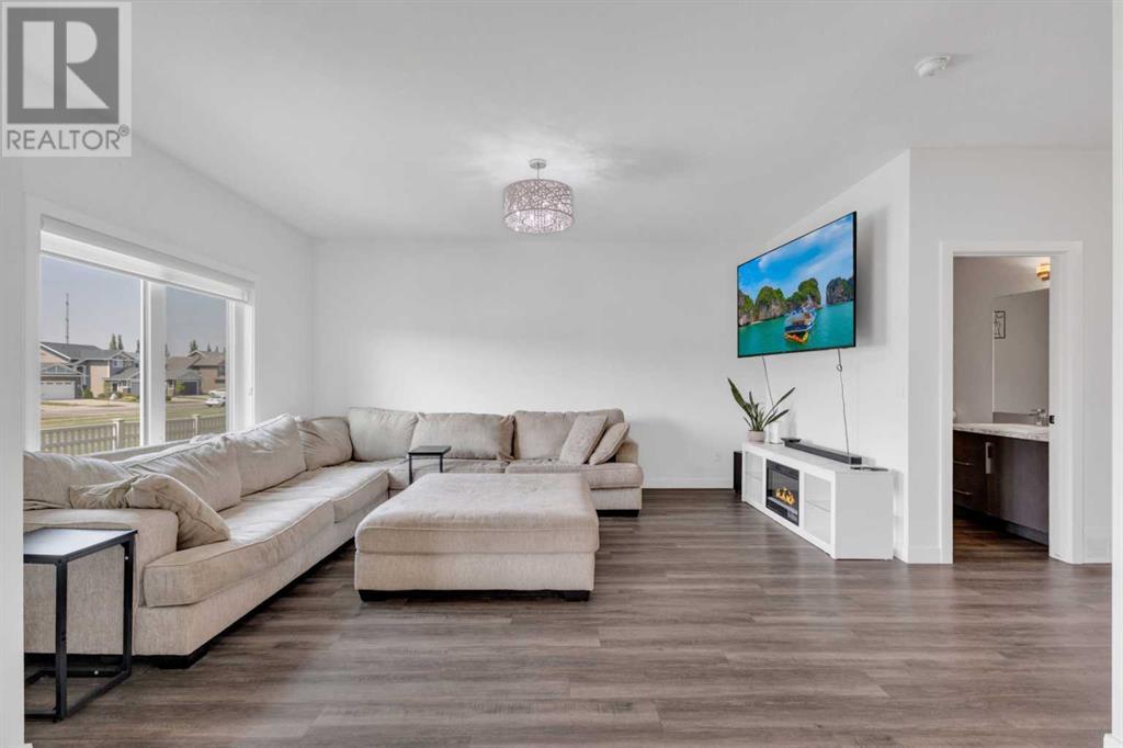 22 Victory Close, Red Deer, Alberta  T4R 0N2 - Photo 8 - A2229573