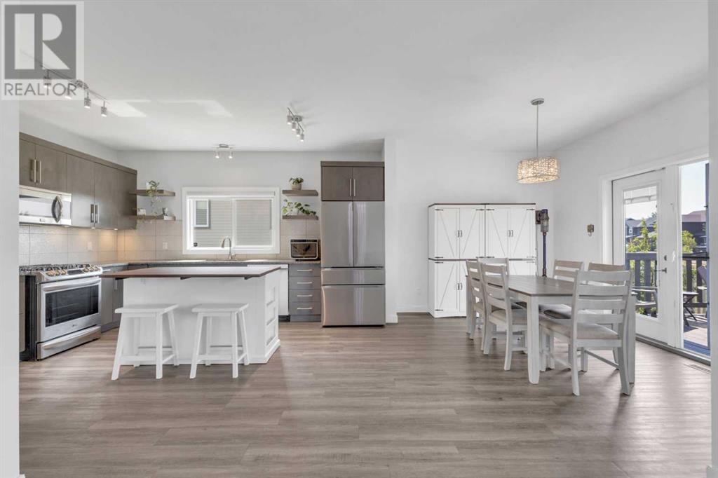 22 Victory Close, Red Deer, Alberta  T4R 0N2 - Photo 5 - A2229573