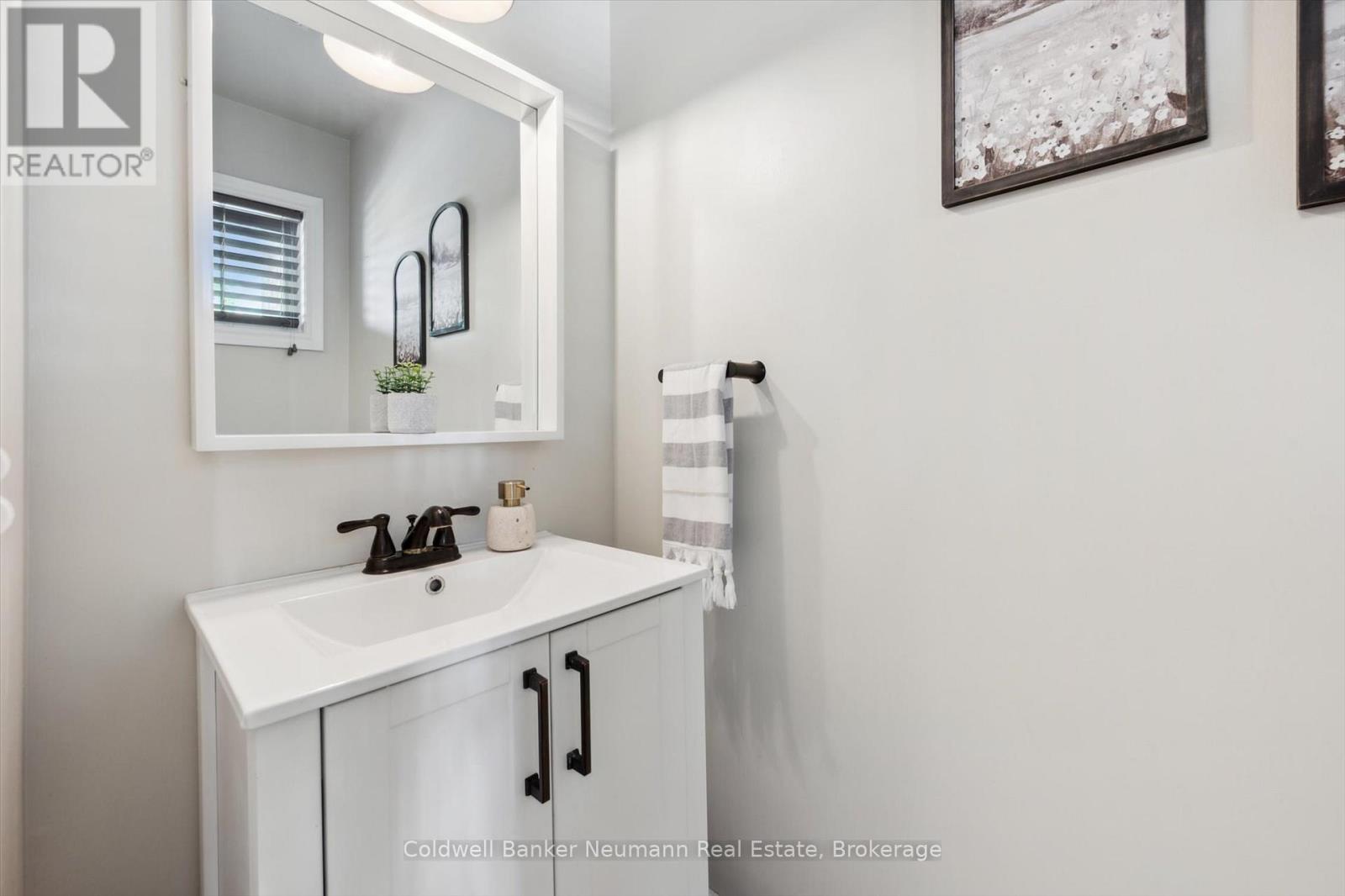93 - 165 Terraview Crescent, Guelph, Ontario  N1G 5G9 - Photo 8 - X12215443