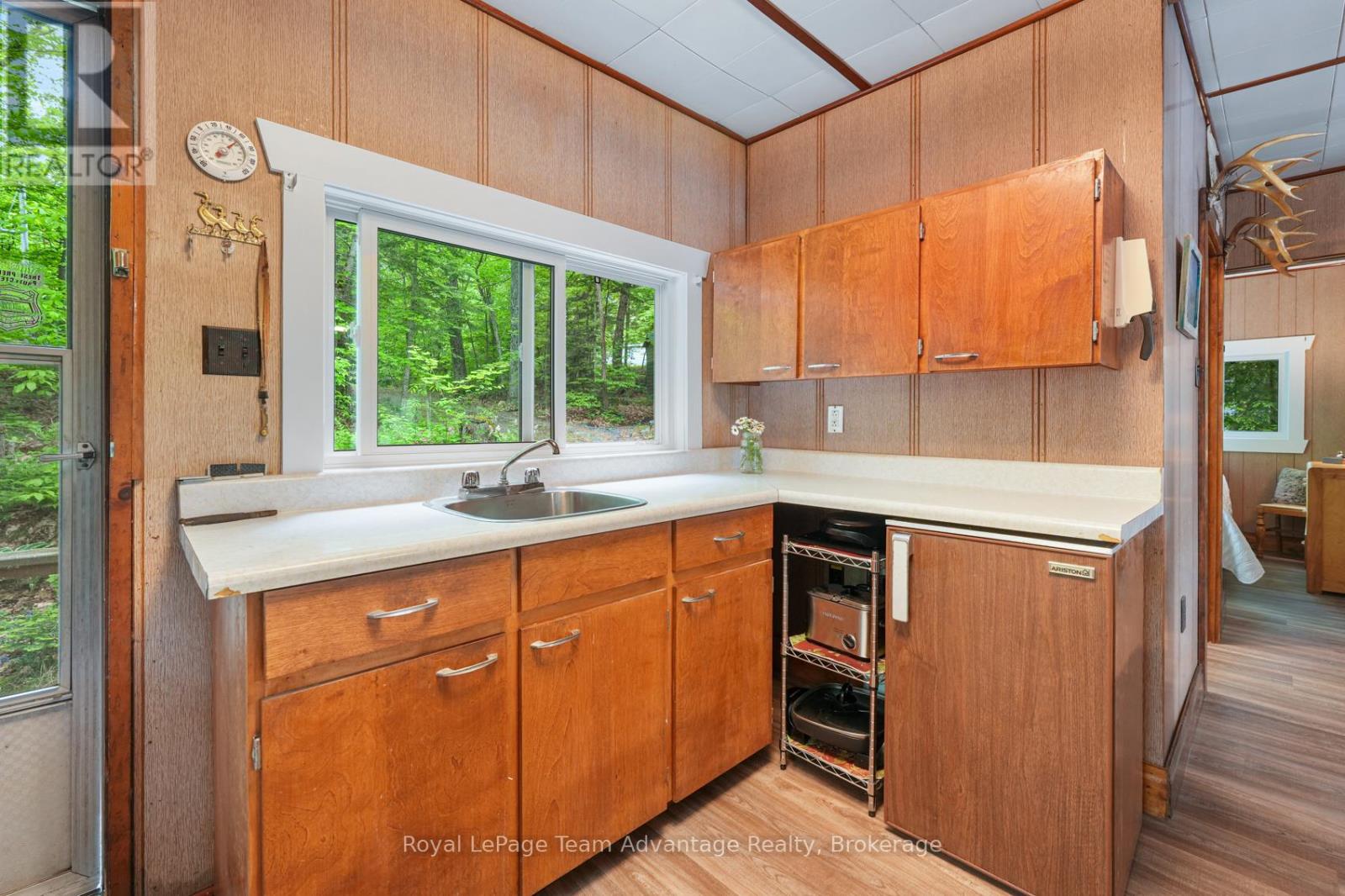 8 Waterside Drive, Seguin, Ontario  P2A 0B6 - Photo 12 - X12215510