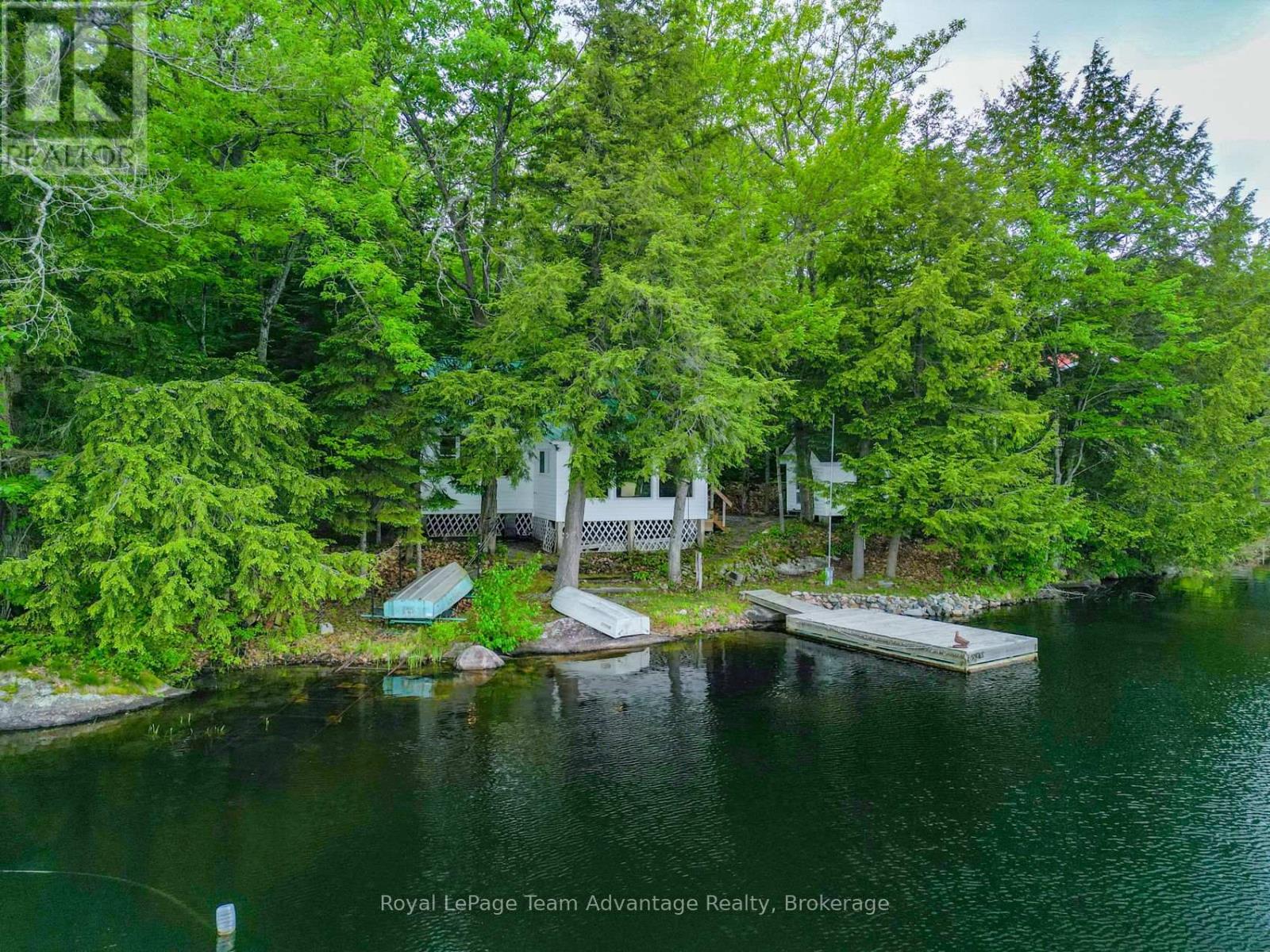 8 Waterside Drive, Seguin, Ontario  P2A 0B6 - Photo 3 - X12215510