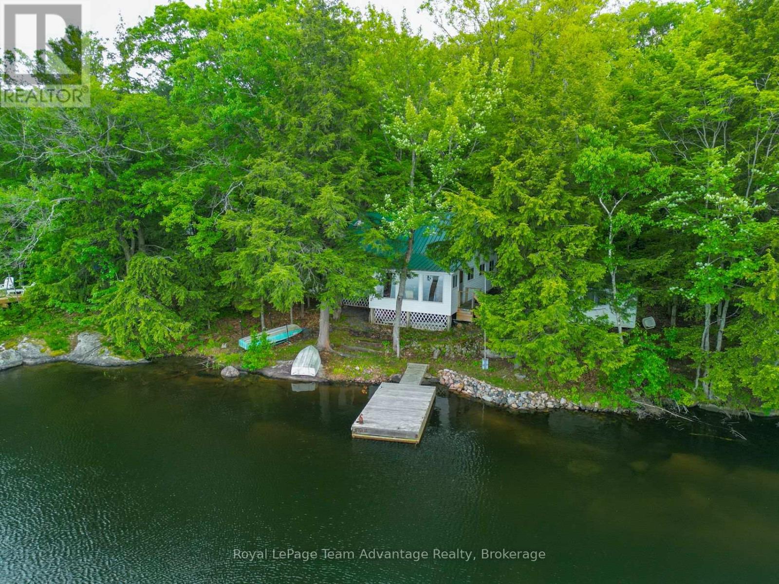 8 Waterside Drive, Seguin, Ontario  P2A 0B6 - Photo 4 - X12215510